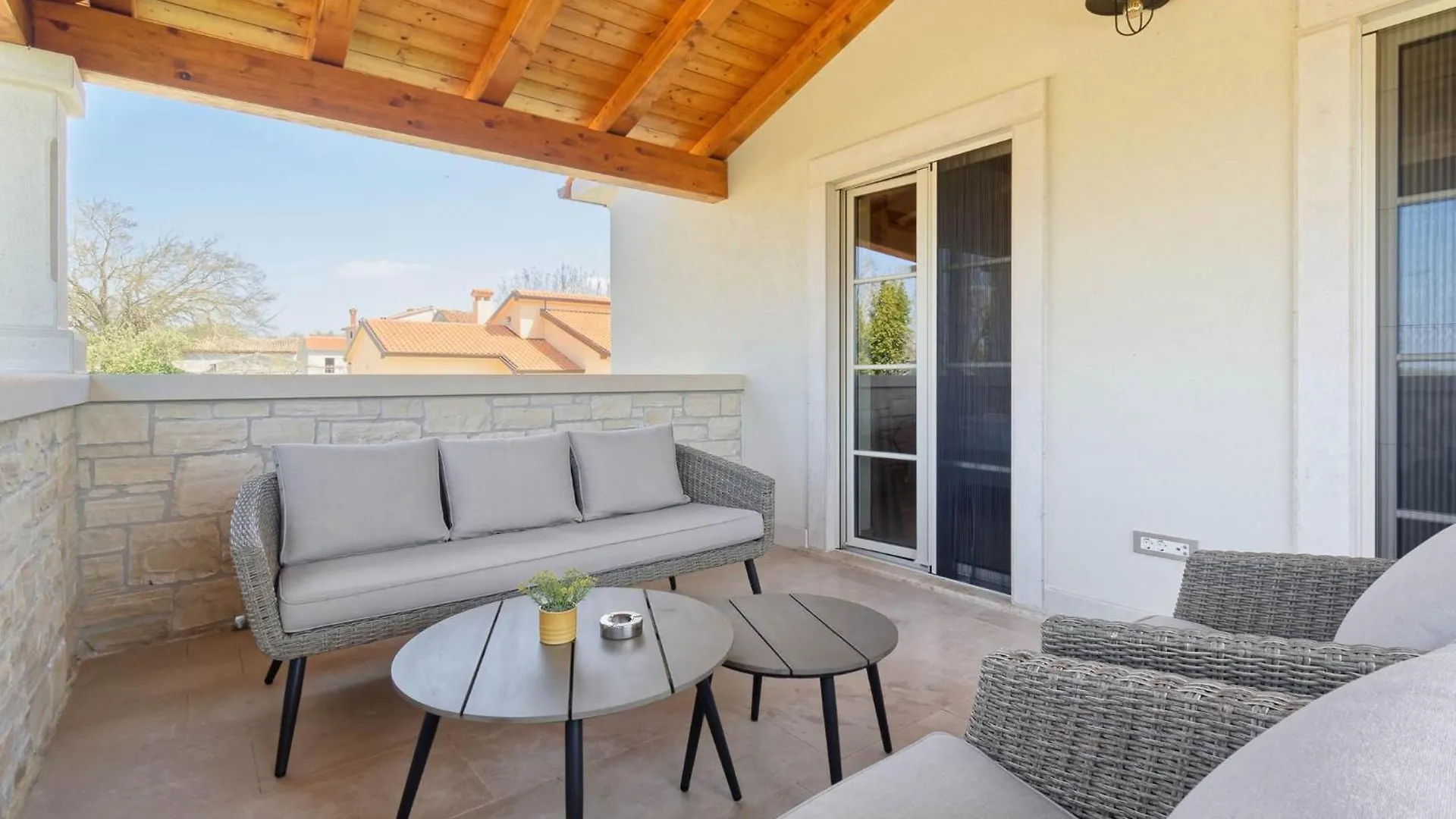 Villa Vego By Rent Istria Muntrilj