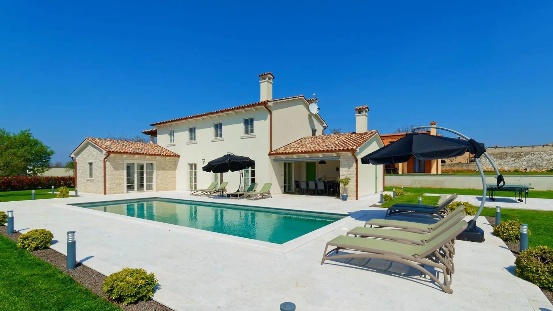 Villa Vego By Rent Istria Muntrilj
